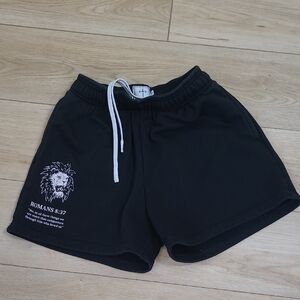 Holsrenght Black Womemns Shorts with Lion Graphic Size S